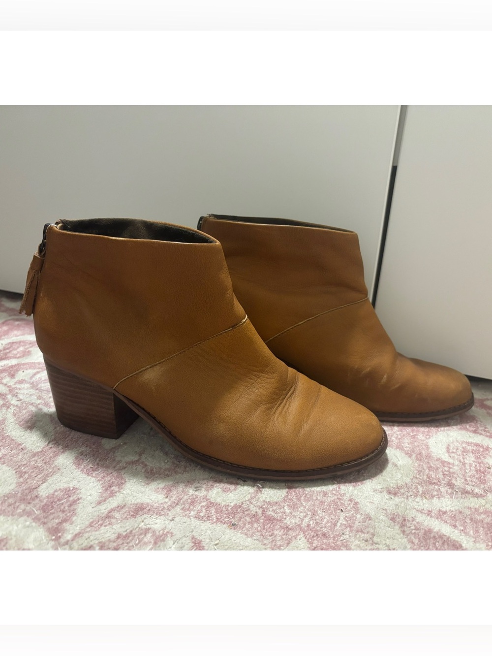 Toms Leila Leather Ankle Booties